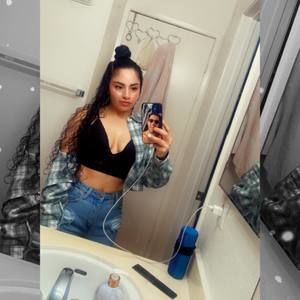 Meet your Posher, Andrea